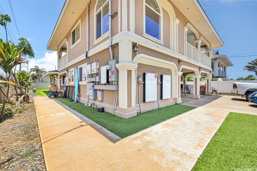 Discover the perfect investment opportunity in Hauula! Located - Beach Acreage for sale in Hauula, Hawaii on Beachhouse.com