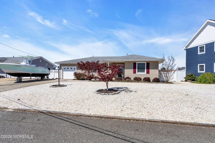 Beautiful Ranch located in a highly desirable waterfront - Beach Home for sale in Forked River, New Jersey on Beachhouse.com