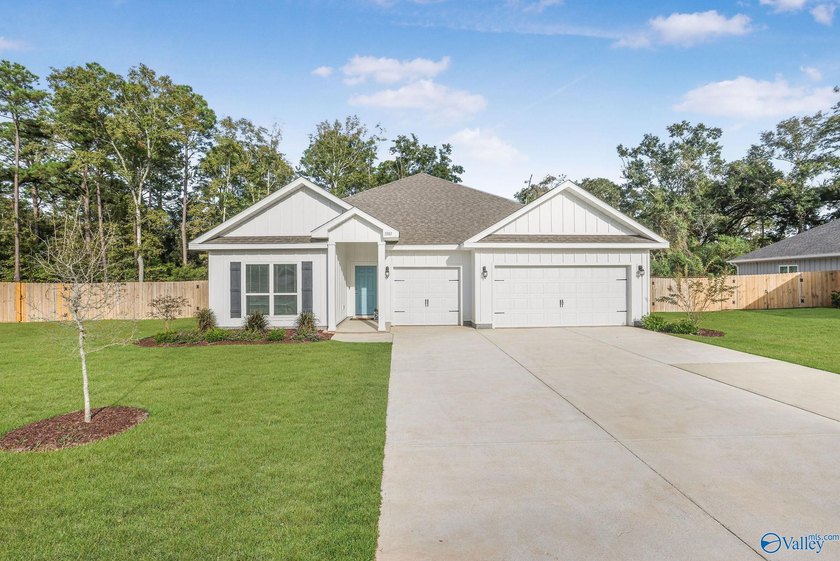 PEACHTREE is minutes from S. Baldwin Reg. Medical Ctr., shopping - Beach Home for sale in Foley, Alabama on Beachhouse.com