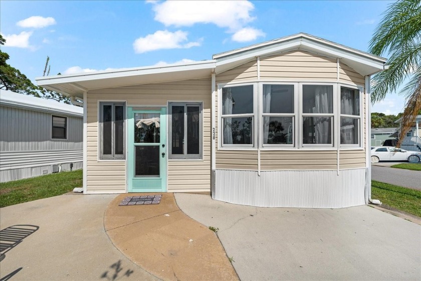 Under contract-accepting backup offers. This FULLY renovated and - Beach Home for sale in Nokomis, Florida on Beachhouse.com