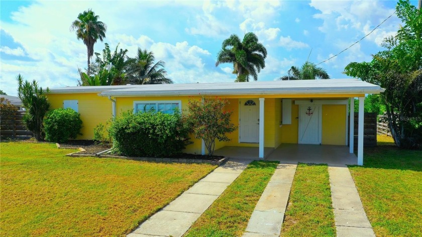 ANGLER'S DREAM: WATERFRONT PARADISE WITH PRIVATE 50' FISHING - Beach Home for sale in Port Charlotte, Florida on Beachhouse.com