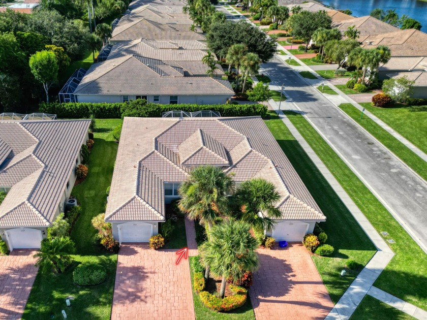 This home offers a spacious, open floor plan that's perfect for - Beach Home for sale in Boynton Beach, Florida on Beachhouse.com