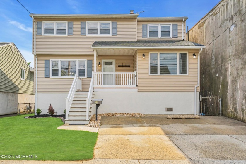 Welcome to this spacious 4-bedroom, 2-bath gem in the heart of - Beach Home for sale in Highlands, New Jersey on Beachhouse.com