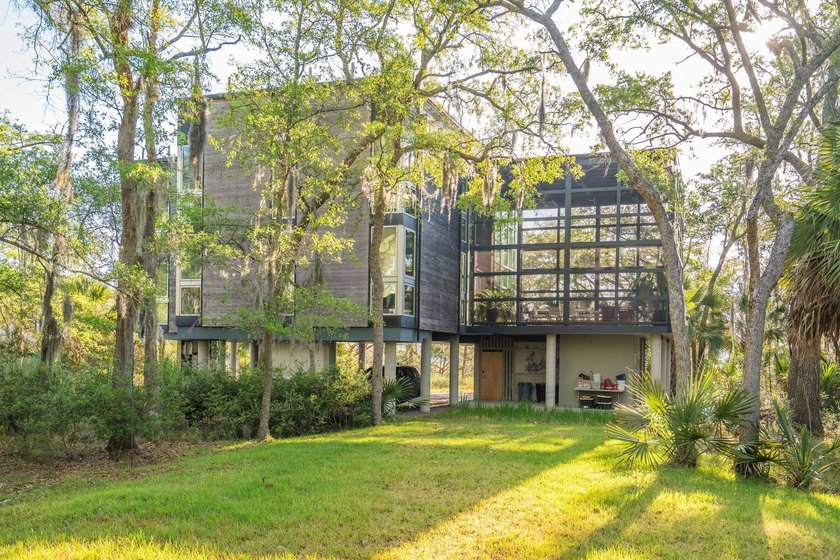 Rare hidden 3 bedroom, 2.5 bathroom contemporary - Beach Home for sale in Edisto Island, South Carolina on Beachhouse.com