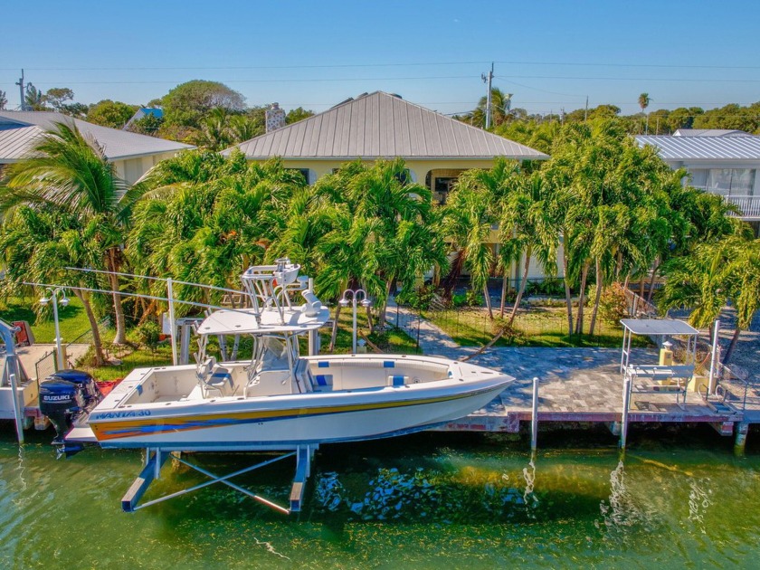 Welcome to this stunningly remodeled 3-bedroom, 2.5 bathroom - Beach Home for sale in Marathon, Florida on Beachhouse.com