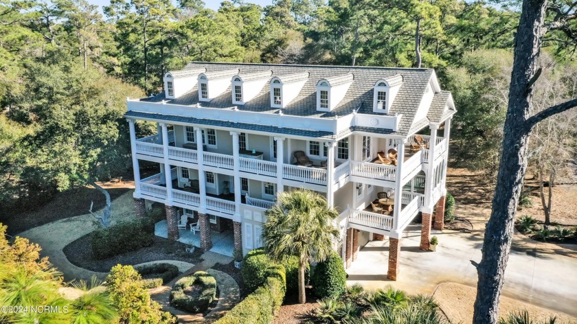 Luxurious Charleston Style Residence with lovely WATER VIEWS of - Beach Home for sale in Supply, North Carolina on Beachhouse.com