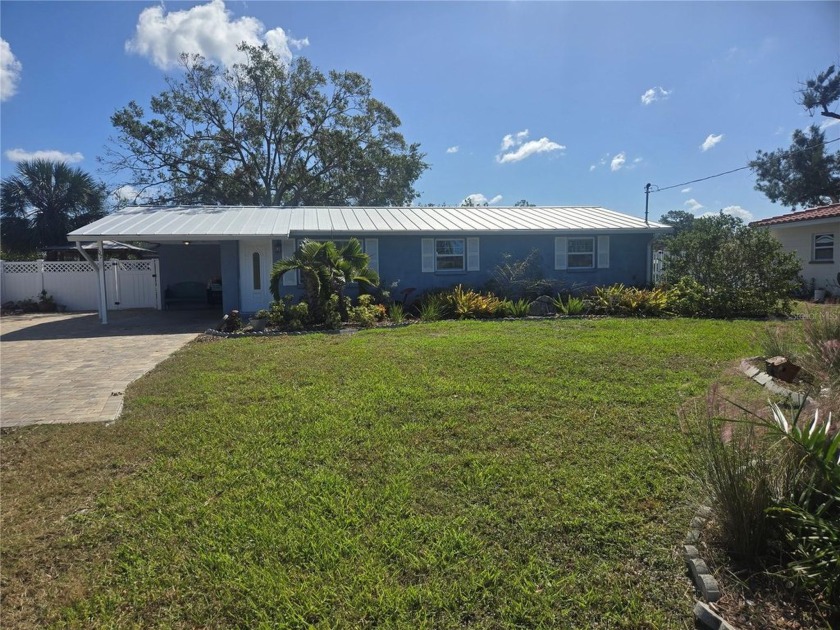 WATERFRONT OPPORTUNITY!! Now is your chance to own property - Beach Home for sale in Ruskin, Florida on Beachhouse.com