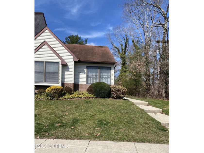 Spacious 2 bedroom/1 bath End Unit Townhouse featuring Cathedral - Beach Home for sale in Little Egg Harbor, New Jersey on Beachhouse.com