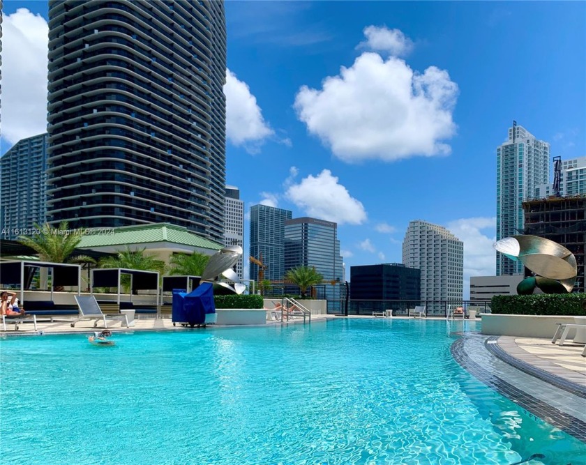 BEAUTIFUL, BRIGHT AND VERY SPACIOUS 2 BEDROOM / 2 BATH APARTMENT - Beach Condo for sale in Miami, Florida on Beachhouse.com