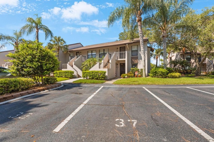 GROUND floor END UNIT nicely updated unit with great WATER view - Beach Condo for sale in Sarasota, Florida on Beachhouse.com