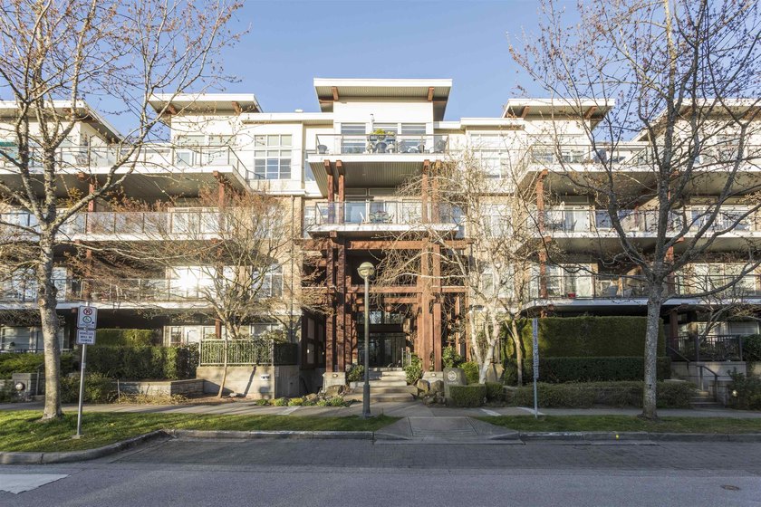 PRICED WELL BELOW BC ASSESSMENT ($1.846m). WOW!!! You will be So - Beach Condo for sale in Vancouver, British Columbia on Beachhouse.com