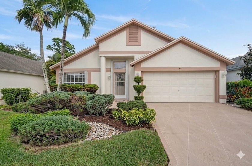 BRAND NEW ROOF with a transferable warranty! Welcome to this - Beach Home for sale in Greenacres, Florida on Beachhouse.com