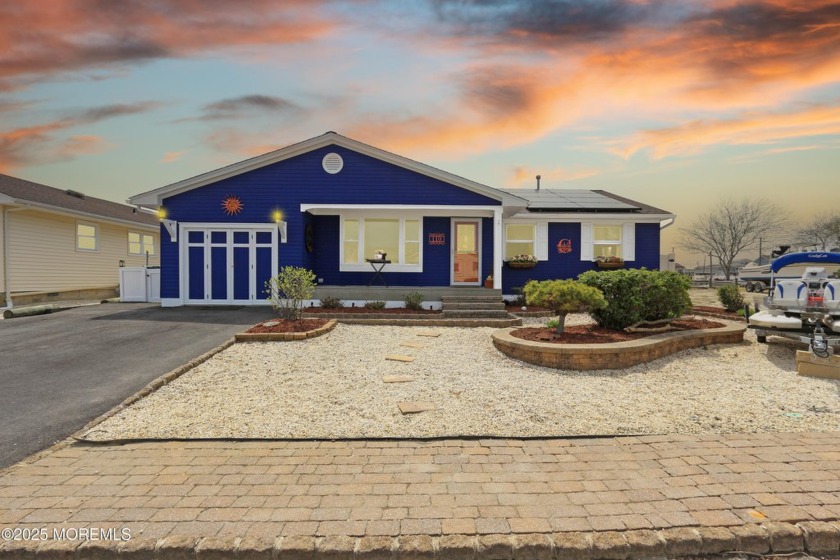 Light, Bright, Open and Inviting is the best way to describe - Beach Home for sale in Little Egg Harbor, New Jersey on Beachhouse.com