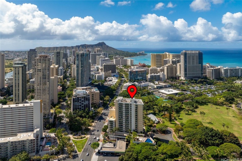 Discover a unique opportunity with this short-term legal - Beach Condo for sale in Honolulu, Hawaii on Beachhouse.com