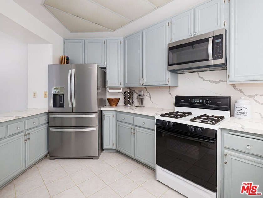 Picturesque condo that nestled at the end of a cul-de-sac in - Beach Condo for sale in San Pedro, California on Beachhouse.com