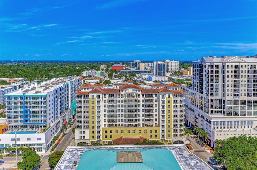 Luxurious Downtown Sarasota Condo - Turnkey  Move in Ready - Beach Condo for sale in Sarasota, Florida on Beachhouse.com