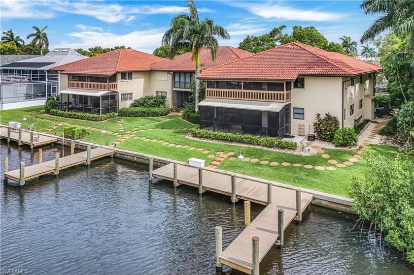 Completely renovated 3 bedroom, 2 bath, TURNKEY furnished BY - Beach Condo for sale in Naples, Florida on Beachhouse.com