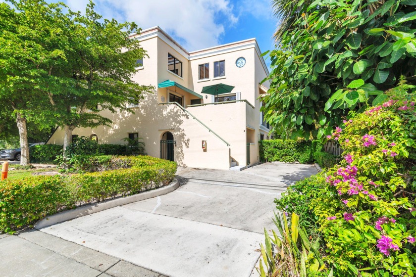 Rare opportunity to buy into the coveted El Cid neighborhood at - Beach Condo for sale in West Palm Beach, Florida on Beachhouse.com