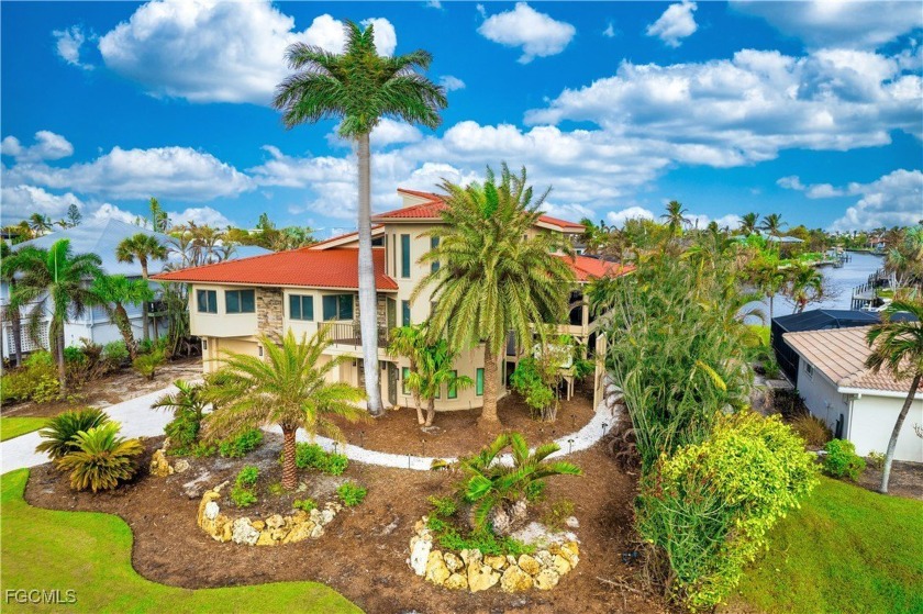 One-of-a-Kind Home-Canal Frontage with Gulf Access! Prime - Beach Home for sale in Sanibel, Florida on Beachhouse.com
