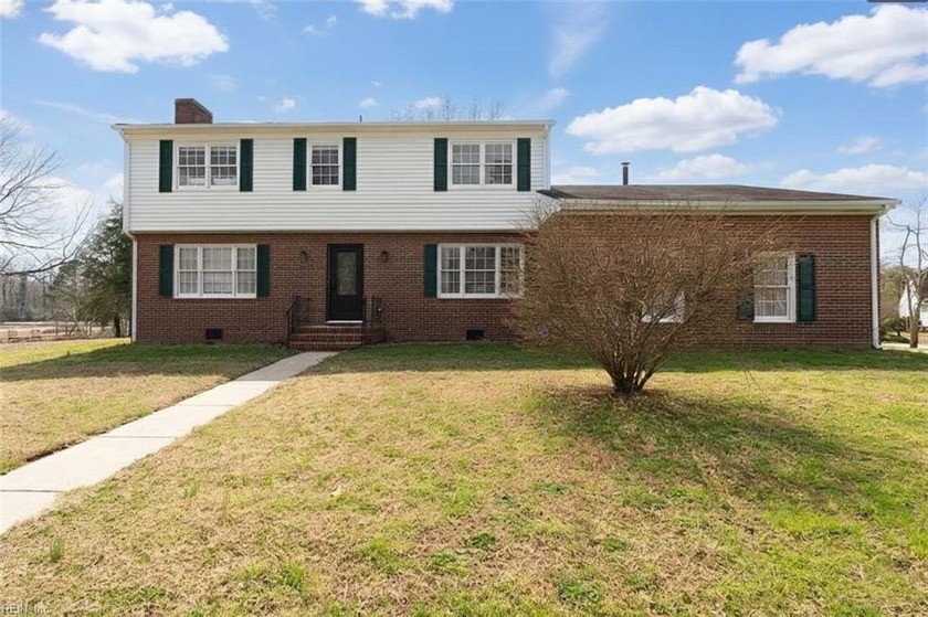 Feel the charm of this 2,843 sq ft waterfront home on the - Beach Home for sale in Yorktown, Virginia on Beachhouse.com
