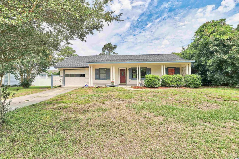 Great location, remodeled home on large lot in Pine Ridge - Beach Home for sale in Myrtle Beach, South Carolina on Beachhouse.com