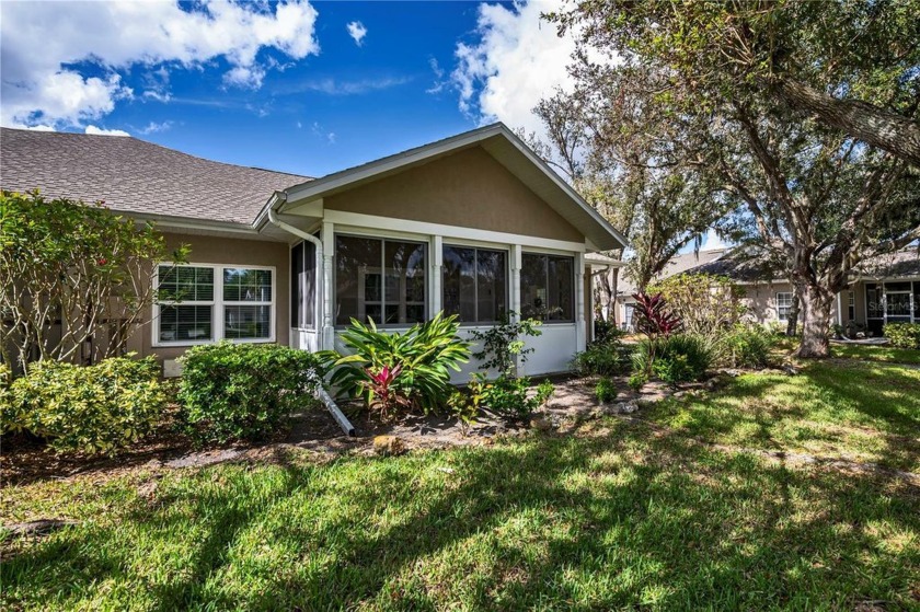 Welcome to your new home in popular gated Heritage Oak Park! - Beach Home for sale in Port Charlotte, Florida on Beachhouse.com