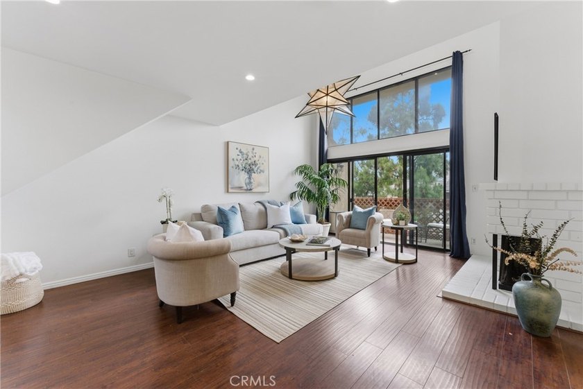 What if your everyday life felt like a weekend getaway, just - Beach Condo for sale in Playa Del Rey, California on Beachhouse.com
