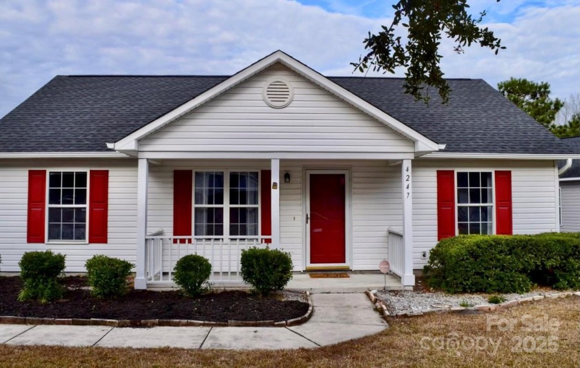 Newly renovated home offers a perfect blend of comfort and style - Beach Home for sale in Wilmington, North Carolina on Beachhouse.com