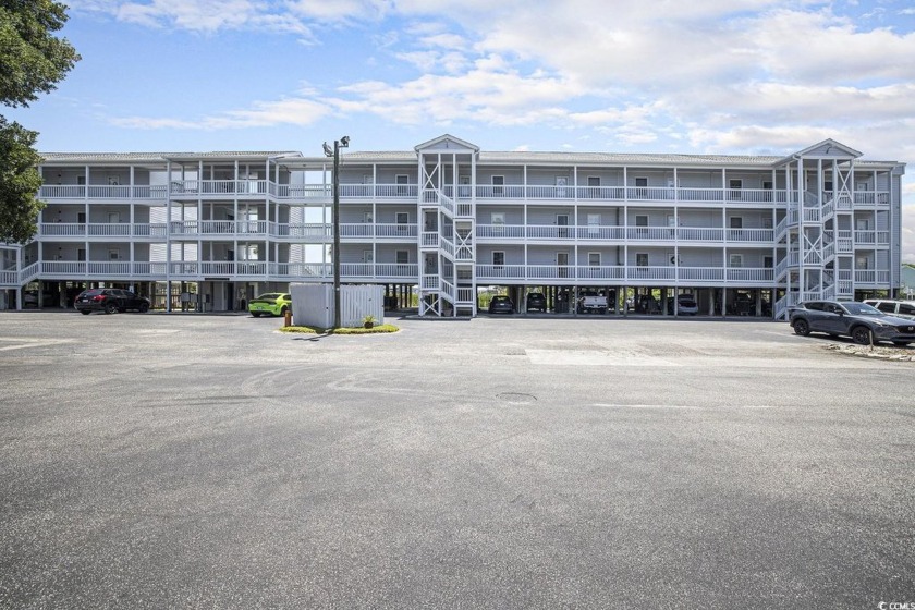 Welcome to this beautifully upgraded 3 bedroom, 2 bathroom condo - Beach Condo for sale in Murrells Inlet, South Carolina on Beachhouse.com