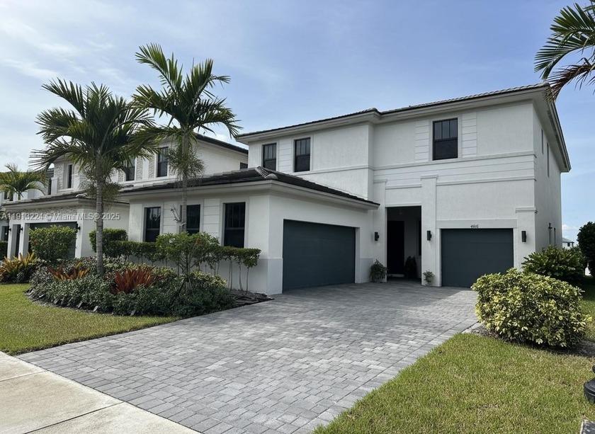 Exquisite 5BR/4.5BA lakefront estate in one of West Broward's - Beach Home for sale in Miramar, Florida on Beachhouse.com