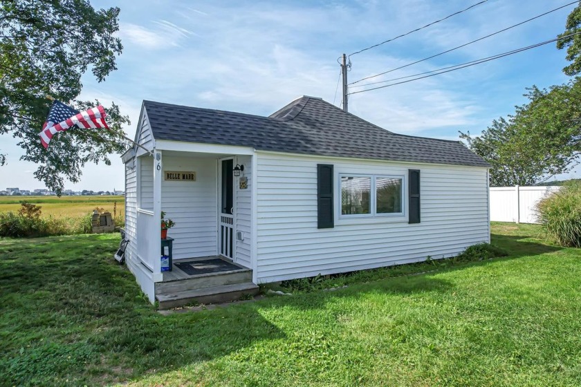 OPEN HOUSE SATURDAY 9/21 10-NOON! Welcome to this beautifully - Beach Condo for sale in Hampton, New Hampshire on Beachhouse.com