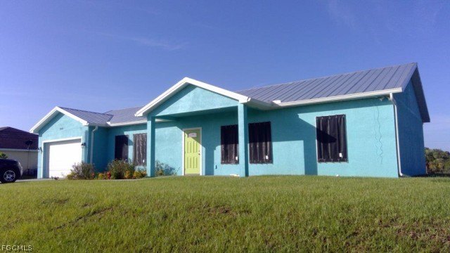 Beautiful 2018 single-family home located in the desirable - Beach Home for sale in Lehigh Acres, Florida on Beachhouse.com