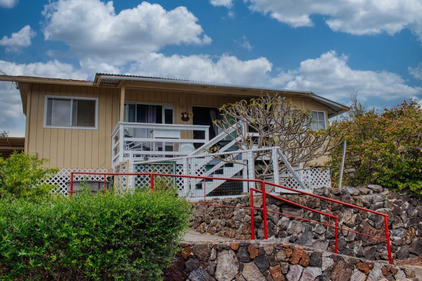 Huge Value in this permitted home on 1 acre! Home shows pride of - Beach Home for sale in Ocean View, Hawaii on Beachhouse.com