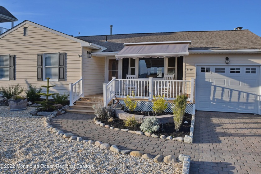 Enjoy ''Jersey'' Shore waterfront living at it's finest in this - Beach Home for sale in Toms River, New Jersey on Beachhouse.com