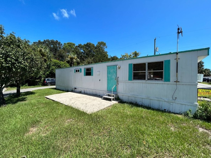 Now work needed, move in ready.  Located in Ridgecrest 55+ - Beach Home for sale in Ormond Beach, Florida on Beachhouse.com