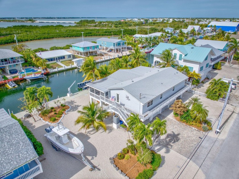 A BOATER'S DELIGHT!  With 120 feet of canal frontage and a - Beach Home for sale in Big Pine Key, Florida on Beachhouse.com