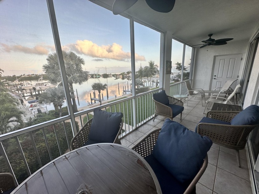 Beautiful 2 bed, 2 bath condo Bay Harbour in Islamorada. This - Beach Condo for sale in Lower Matecumbe Key, Florida on Beachhouse.com