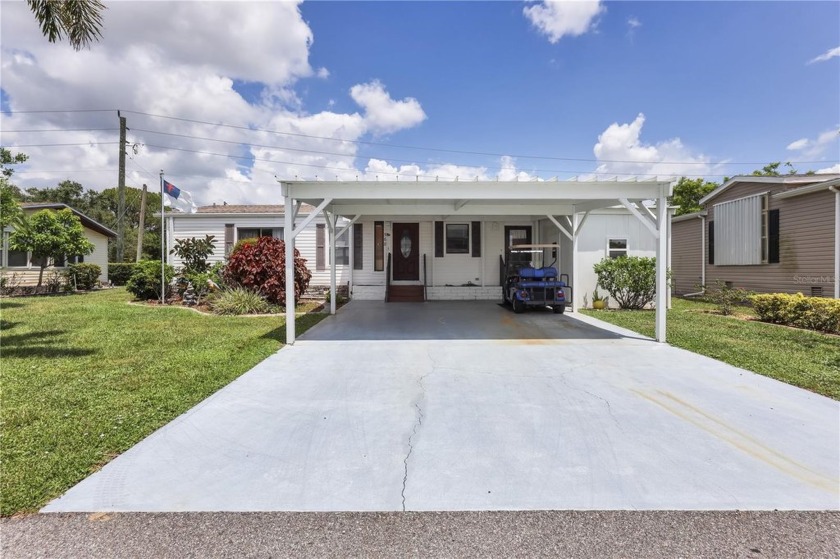 This 1986 Three bedroom Jacobsen built home is sure to please - Beach Home for sale in Port Charlotte, Florida on Beachhouse.com