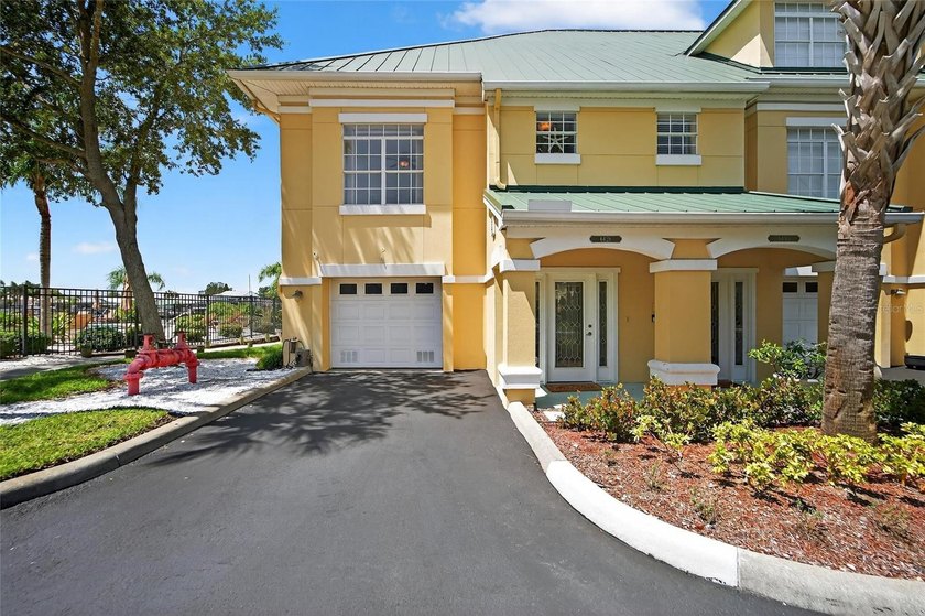 Under contract-accepting backup offers. 6428 Sunset Bay Cir - Beach Townhome/Townhouse for sale in Apollo Beach, Florida on Beachhouse.com