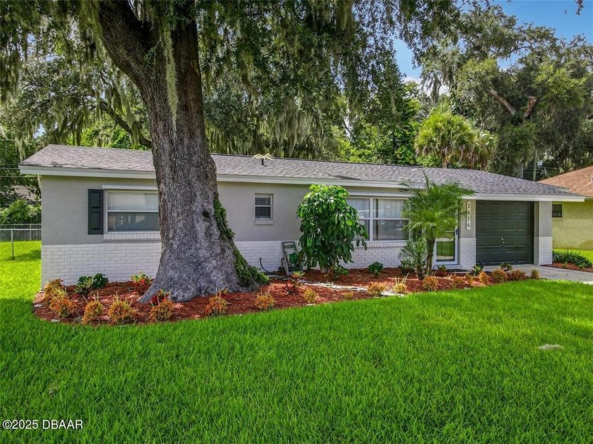 NO HOA! Remodeled 2 Bed 1.5 Bath home with NEW water heater - Beach Home for sale in Edgewater, Florida on Beachhouse.com