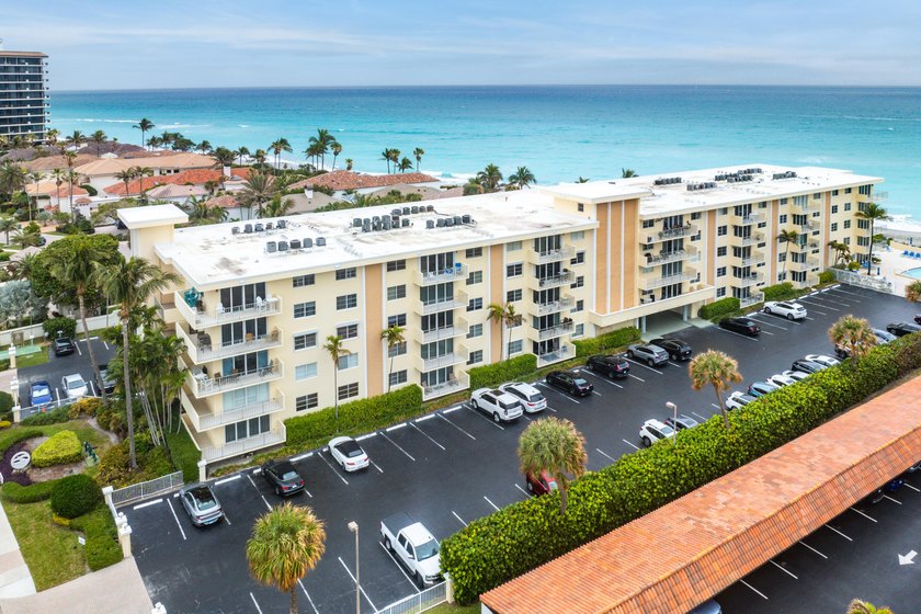 Welcome to this stunning 2-bedroom, 2-bath oceanfront condo in - Beach Condo for sale in Juno Beach, Florida on Beachhouse.com