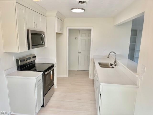 Beautifully renovated 3-bedroom 3 bath home in quiet - Beach Home for sale in Virginia Beach, Virginia on Beachhouse.com