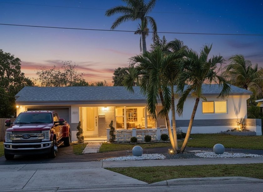 Property consisting of 3 BEDROOMS 2 Bathrooms, Pool with a large - Beach Home for sale in Miramar, Florida on Beachhouse.com