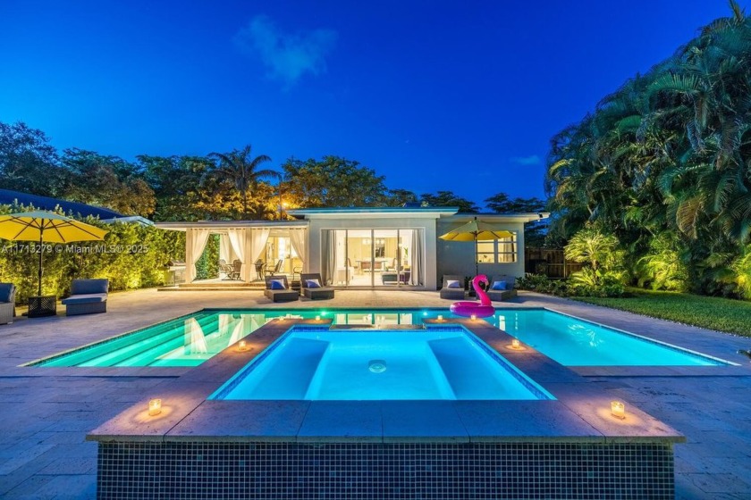 A stunning find in one of Miami's finest neighborhoods of - Beach Home for sale in Biscayne Park, Florida on Beachhouse.com