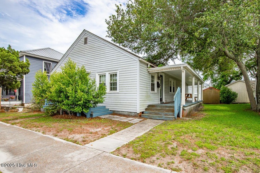 Welcome to 1407 Arendell Street--a charming 4-bedroom - Beach Home for sale in Morehead City, North Carolina on Beachhouse.com