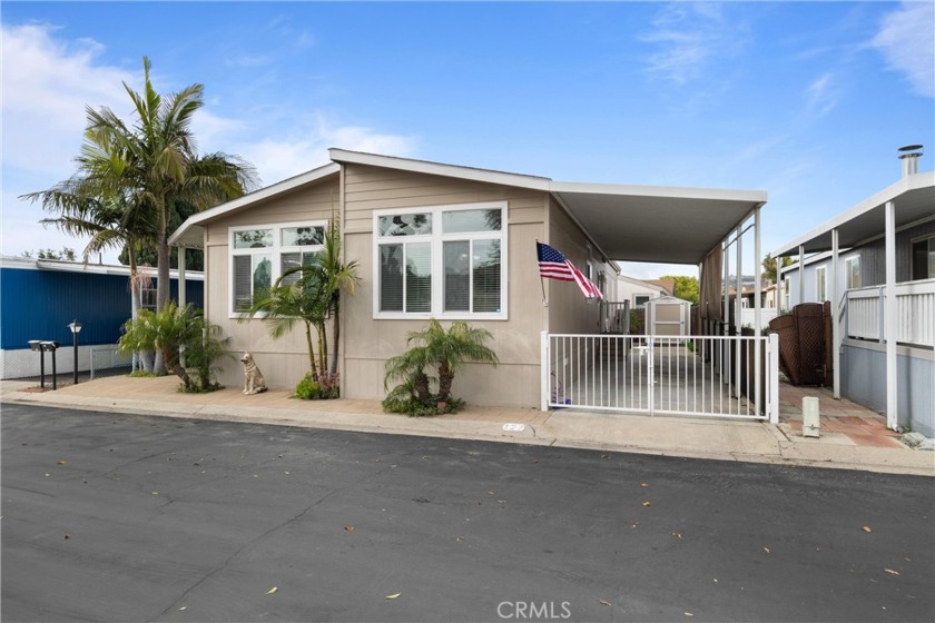 Built in 2014, this custom Silvercrest manufactured home is - Beach Home for sale in San Juan Capistrano, California on Beachhouse.com