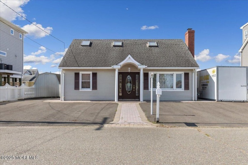 234 Cedar Dr, Bayville, NJ - Waterfront Living with 60 FT of Bay - Beach Home for sale in Bayville, New Jersey on Beachhouse.com