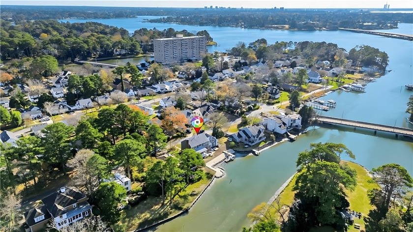 Stunning 5-bedroom, 3.5-bath waterfront home on the Lafayette - Beach Home for sale in Norfolk, Virginia on Beachhouse.com
