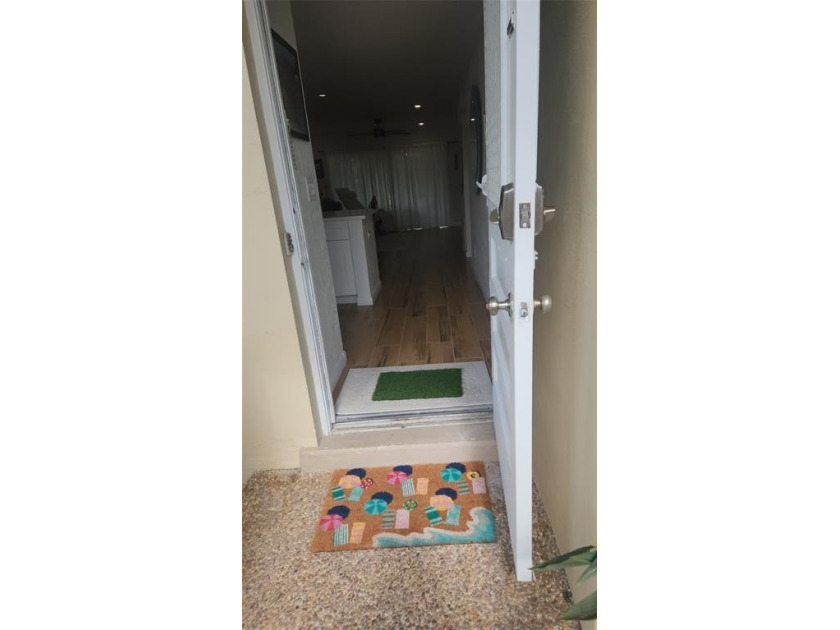 1st Floor - Rarely Available! Completely remodeled 2BR/2BA in - Beach Condo for sale in Lighthouse Point, Florida on Beachhouse.com