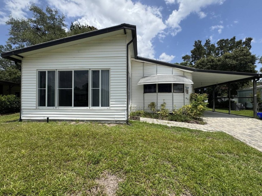 This is the deal for you!  1990 Jacobson Premier home, located - Beach Home for sale in Ormond Beach, Florida on Beachhouse.com